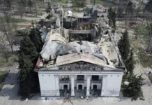 Россияне открывают театр на костях погибших: в Мариуполе готовятся к премьере