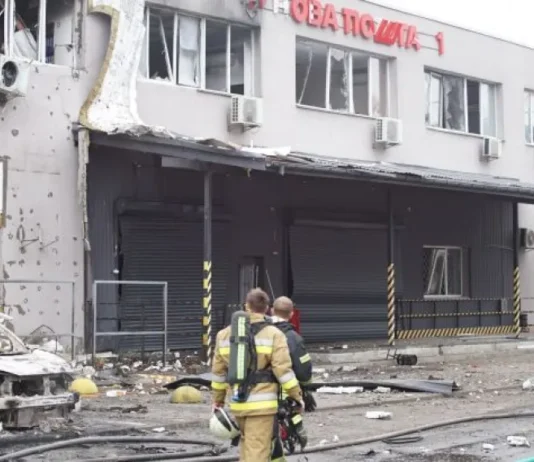 Вражеский обстрел разрушил отделение «Новой Почты» в Киевской области