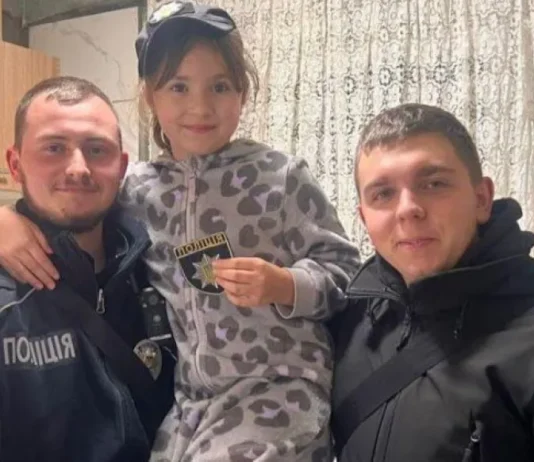 В Запорожcкой области маленькая девочка вызвала полицию, потому что думала, что у нее украли деньги