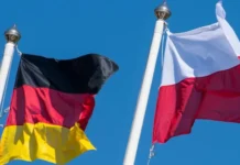 Германия возвращает Польше старинные архивы и скульптуру, похищенные еще во время войны