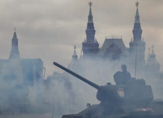 Bloomberg: экономисты начали советовать России закончить войну