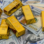 Разведка: Россия начала продажу стратегических запасов золота