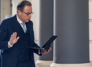 У Бельгии новая причина блокировать 140 млрд евро для Украины: ссылается на «мирный план»