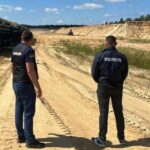 Руководителя волынского карьера обвинили в присвоении песка почти на 6 млн грн