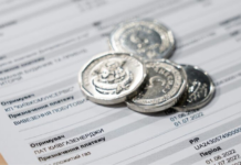 Украинцы переплачивают сотни миллионов за коммуналку: коррупция в каждой платёжке