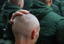 У Криму масово призвали першокурсників на строкову службу – правозахисник