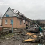 Обстрел Запорожья: спасатели работают после удара