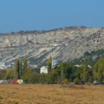 Бетоном по археологічній спадщині: у Севастополі Росія дозволила забудувати давнє поселення таврів