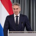 Страны-партнеры должны усилить давление на РФ и обсудят гарантии безопасности для Украины в Давосе – премьер Нидерландов