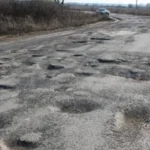 Битва с ямами 2026: Кабмин готовится ремонтировать дороги. ВИДЕО