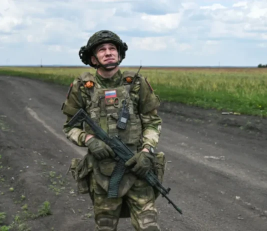 Без воды и связи — но с угрозами: ГУР перехватило «обстановку» в армии РФ. ВИДЕО