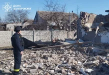 ГСЧС ликвидировала последствия авиаударов в Запорожском районе: из-под завалов извлекли тело погибшей