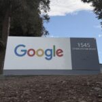 Материнская компания Google планирует выпустить первые 100-летние облигации со времен эпохи доткомов