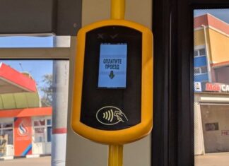 Російський глава Криму раптово скасував повний перехід на безготівковий розрахунок у громадському транспорті