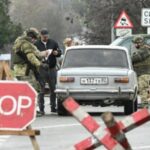 Тотальні огляди та «небажані розмови». Як Росія готує анексований Крим до війни