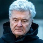 Порошенко в годовщину вторжения: Этот день стал днем памяти, которая обязывает