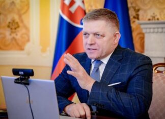Фицо заявил о прекращении аварийных поставок электроэнергии в Украину из Словакии