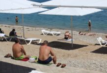 Чи чекати в Криму напливу туристів? Росіян кличуть відпочивати на «стабільний, рідний і безпечний» півострів