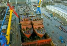 «Велика і дуже гарна мішень»: Росія будує в Керчі універсальний десантний корабель