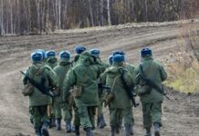 «Були мігранти – стали штурмові групи». У Криму взялися за іноземців. Заради війни?