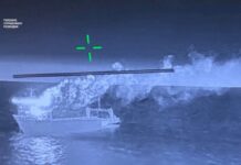 Українські розвідники заявили про атаку на російські пороми Керченської переправи