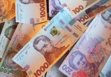 Кешбэк на топливо и выплаты пенсионерам. Зеленский анонсировал новые программы поддержки