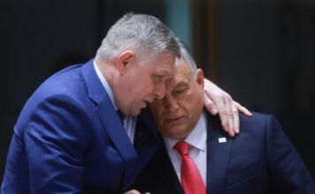 Орбан и Фицо не поддержали выводы саммита ЕС по Украине, в том числе о кредите в €90 млрд