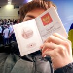 «Я краще ризикну і помилюся, ніж шкодуватиму все життя» – Як виїхати з Криму: кейс Артема із Севастополя
