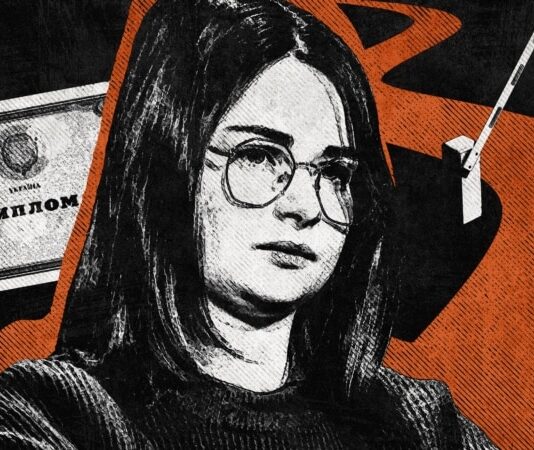 «Краще бути під обстрілами, ніж під росіянами». Молода українка виїхала з Криму і вступила до київського вишу