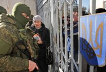 Хроніка окупації та опору: Українські військові у Криму під атакою. 2 березня 2014 року