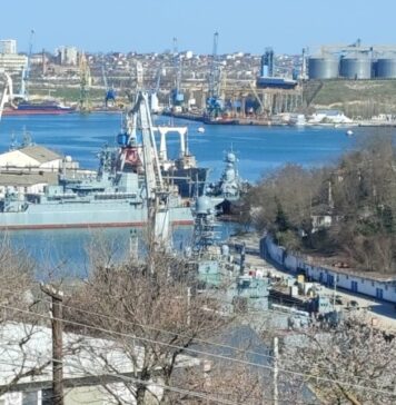 У ГУР України заявили про ураження двох великих десантних кораблів РФ у Севастопольській бухті