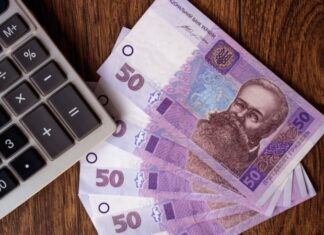 Реінтеграція кримчан. 50 тисяч гривень для тих, хто виїхав із Криму: Україна допомагає молоді з ТОТ