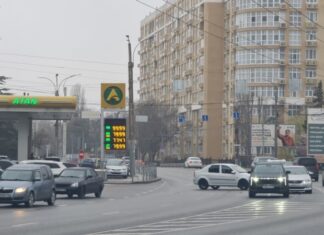 Українські «дронові санкції»: чому дорожчає бензин у Криму