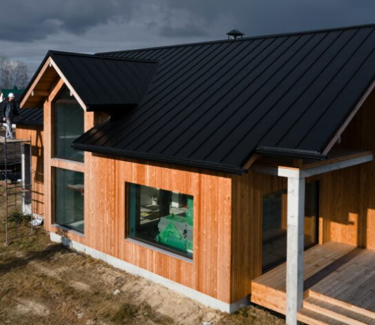 Украинцам дали зеленый свет: что теперь можно строить без разрешений и проверок на своей земле