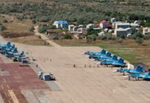 У Севастополі та Сакському районі Криму вранці лунали потужні вибухи, працювала російська ППО