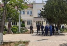 У відремонтованій торік севастопольській школі обвалився балкон із дітьми, троє у важкому стані – Развожаєв