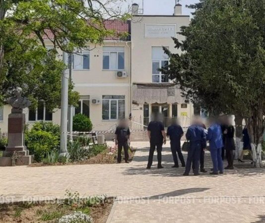 У відремонтованій торік севастопольській школі обвалився балкон із дітьми, троє у важкому стані – Развожаєв