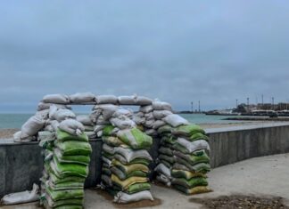 Сезон «суворого режиму»: в Криму посилюють контроль на суходолі та воді