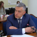 «Не знаком, не общался». Глава набсовета Сенс Банка отрицает, что он человек Миндича