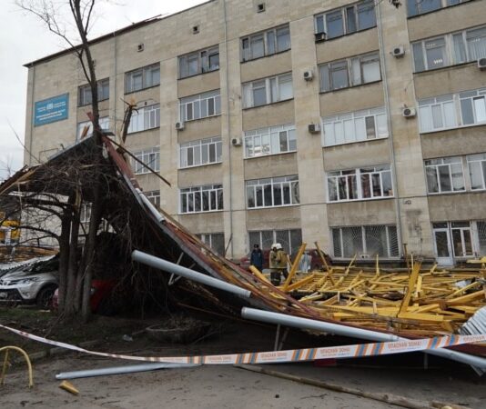 У Криму оголосили екстрене попередження через негоду – російська влада