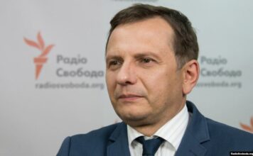 Зарплаты военным можно поднять без новых налогов — Устенко назвал способ