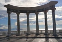 «Для громадян СРСР». В Алушті зі скандалом оновили ротонду: що змінилося? (ФОТО)