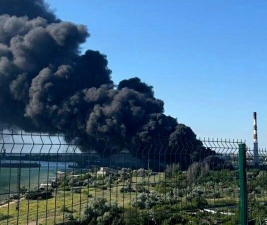 «Збитки та масові звільнення»: як живе Крим у режимі НС через атаки ЗСУ