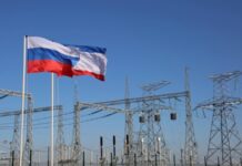 Нічні удари по Криму: під імовірну атаку потрапила електропідстанція, а в Севастополі було чутно безліч вибухів