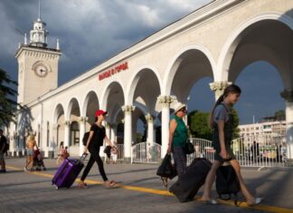 В «Атеш» заявили про фіксацію військового складу Чорноморського флоту біля залізничного вокзалу в Сімферополі