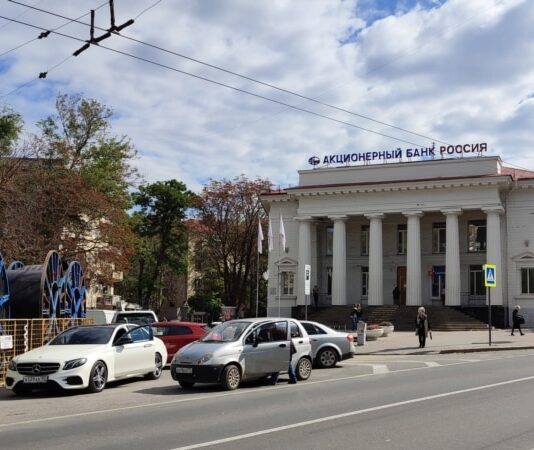 Без освітлення, заходів та бензину: в Севастополі запроваджено нові обмеження