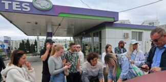 Листи кримчан: Як ви там у Криму виживаєте?