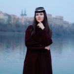 «Наш голос має стати гучнішим». Як молода кримська татарка розповідає світові про Крим в ООН та Європарламенті