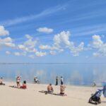 «Жести відчаю» – експерти про ситуацію з курортним сезоном у Криму