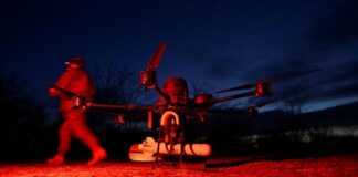 Нічна атака на Крим: повідомляють про вибухи, стрілянину та пожежі на п’яти електропідстанціях